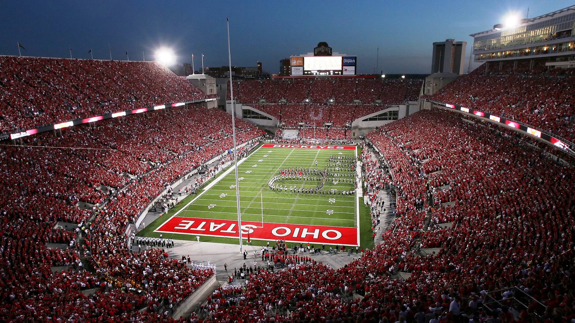 爱游戏体育官方在线-严格裁判体系：确保每一局比赛的公正性，严格遵守比赛规则 坚决服从裁判